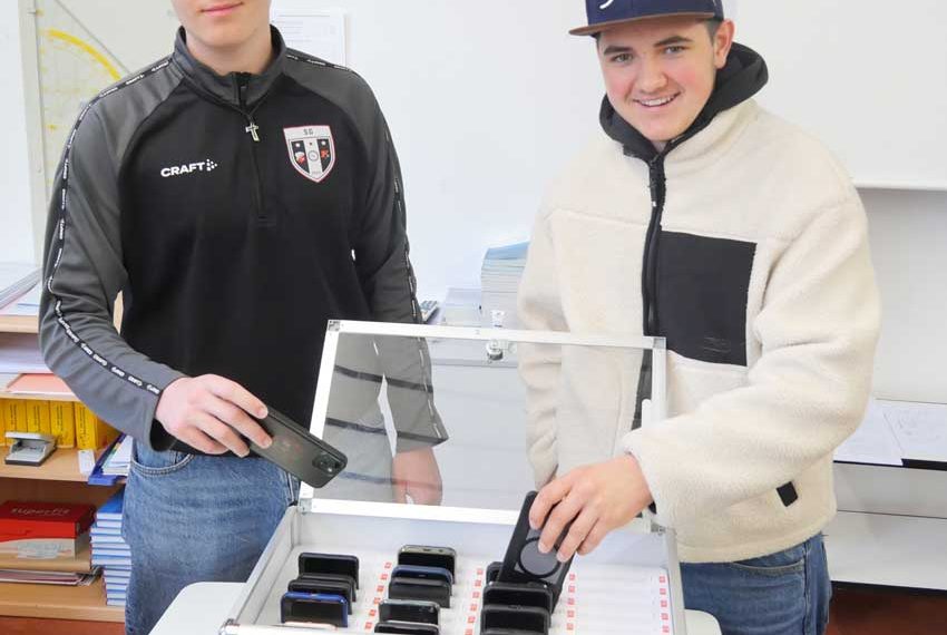Handyfreie Schule: Wir setzen auf konsequentes Konzept