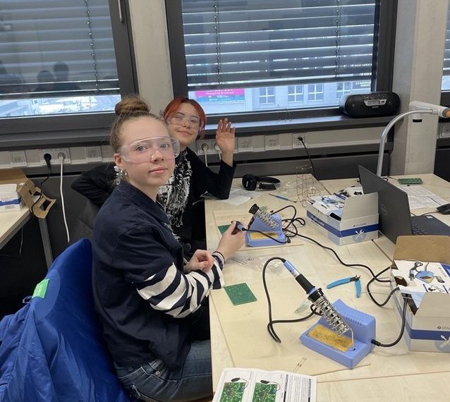 Berufsorientierung hautnah: 8. Klassen im bfz